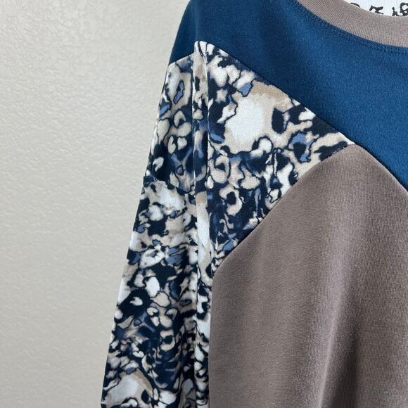 Sweaty Betty Balham Camo Long Sleeve Colorblock Sweatshirt Loose Fit size L gym - Picture 8 of 16